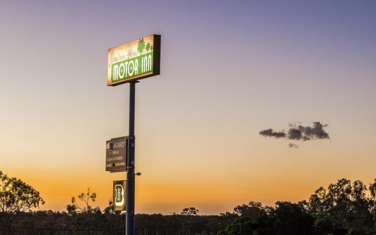 Gladstone Palms Motor Inn Kültér fotó