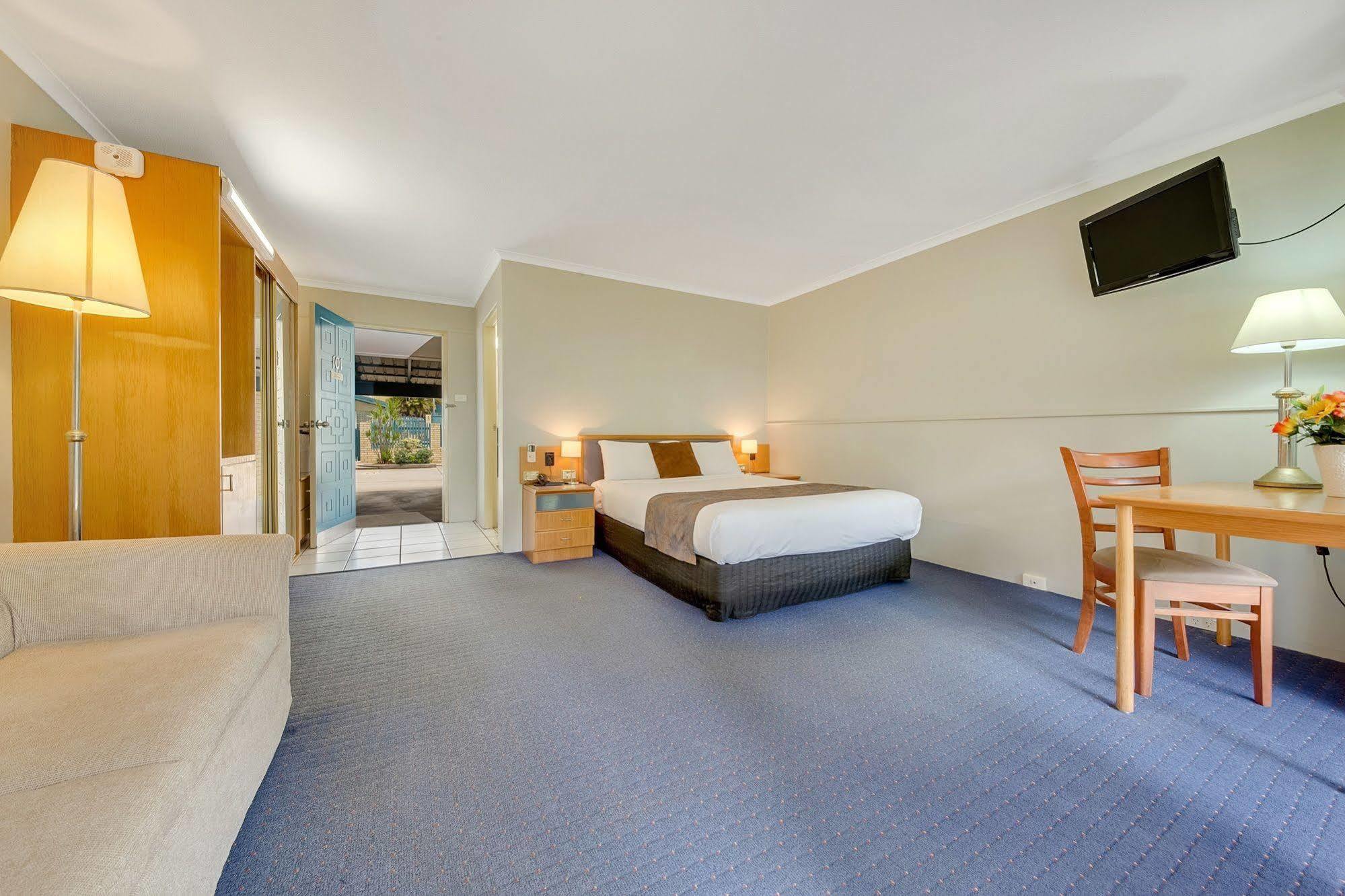 Gladstone Palms Motor Inn Kültér fotó