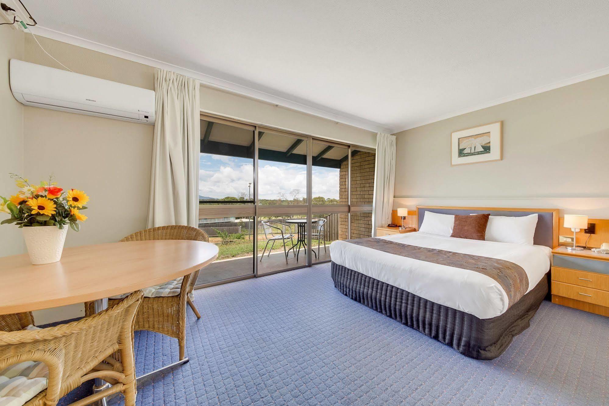 Gladstone Palms Motor Inn Kültér fotó